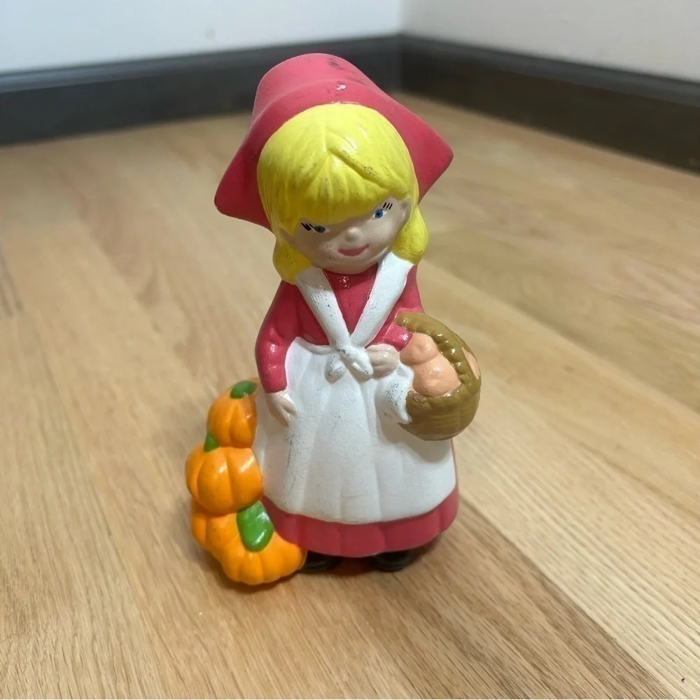 Vintage Pilgrim Ceramic Doll Figure Pink Fall Thanksgiving Pumpkin